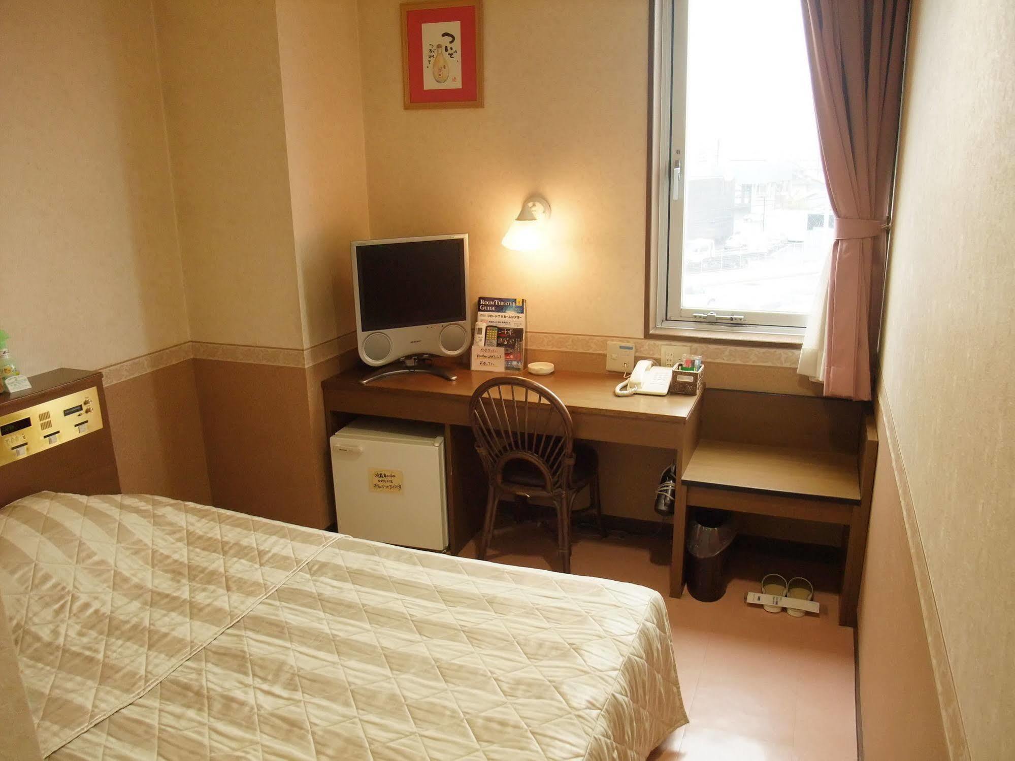 Maebashi Business Hotel Luka Luaran gambar